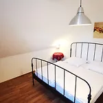 Stadtdomizil * Aψβούργη